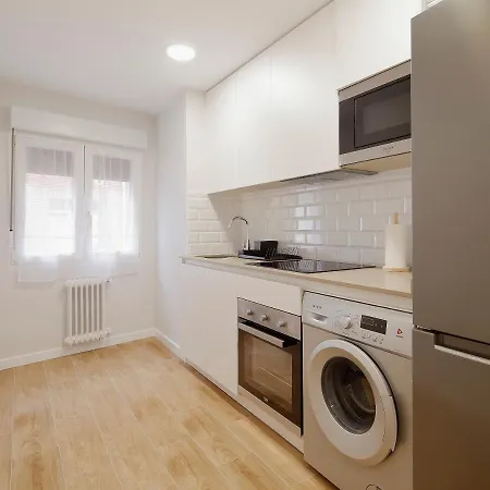 Alojamiento Centro-El Carmen Vut Lägenhet Gijón